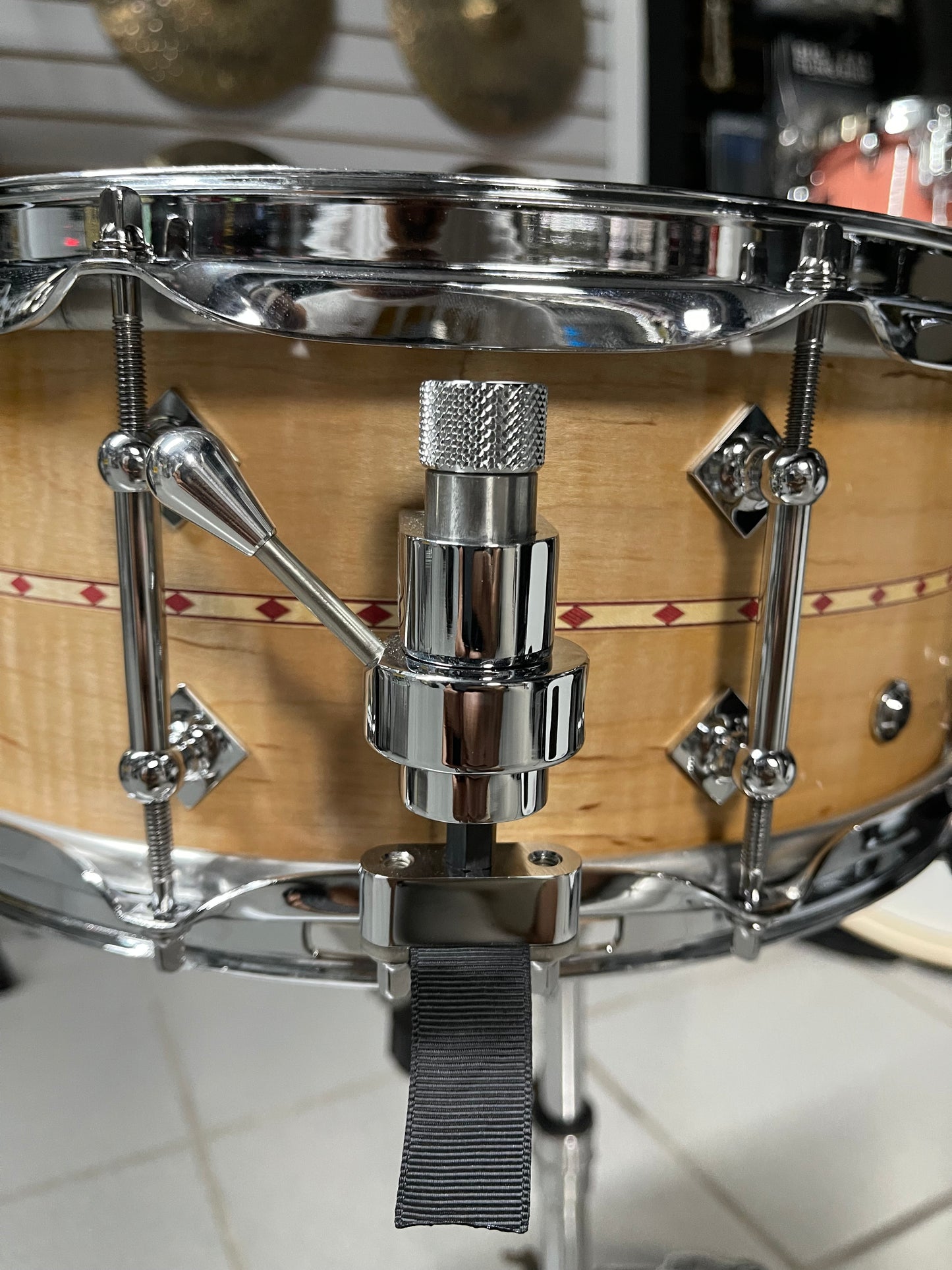 Craviotto - Custom Shop 14x5.5 Maple Natural with Red Inlay Snare Drum