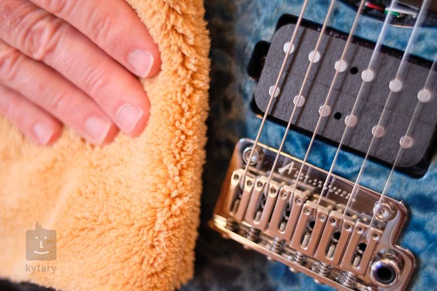 Music Nomad- 2 'n 1 Beyond Plush Players Cloth